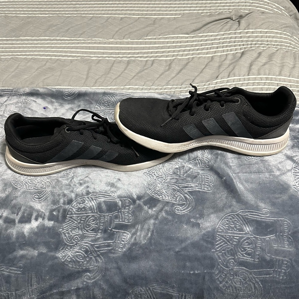 Men’s Adidas Tennis Shoes
